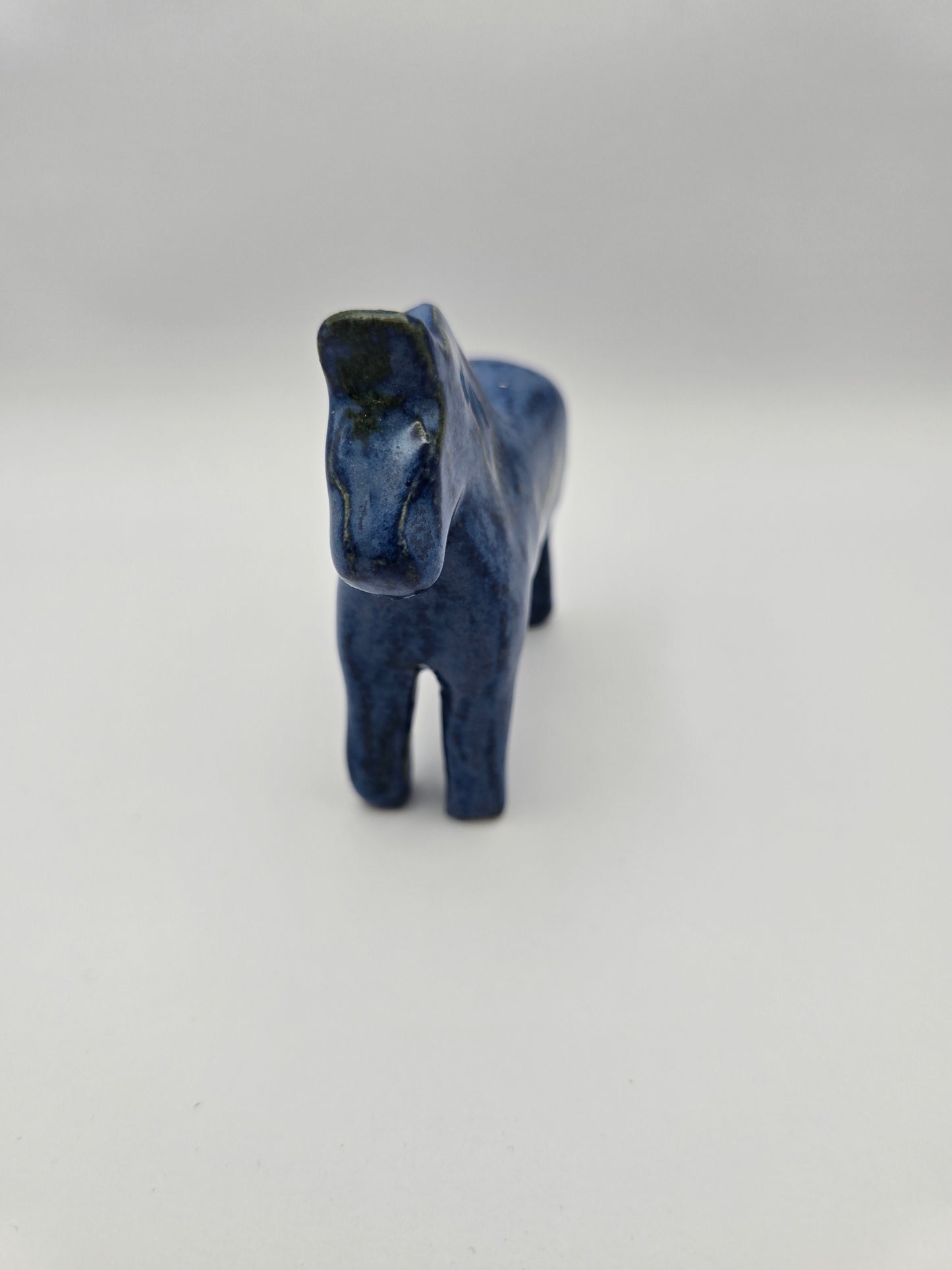 Small blue Swedish 'Dalahäst'