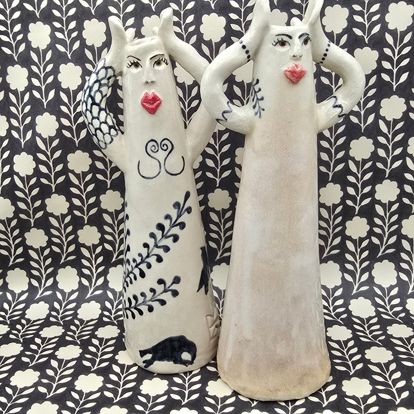 Folk lady Black & White